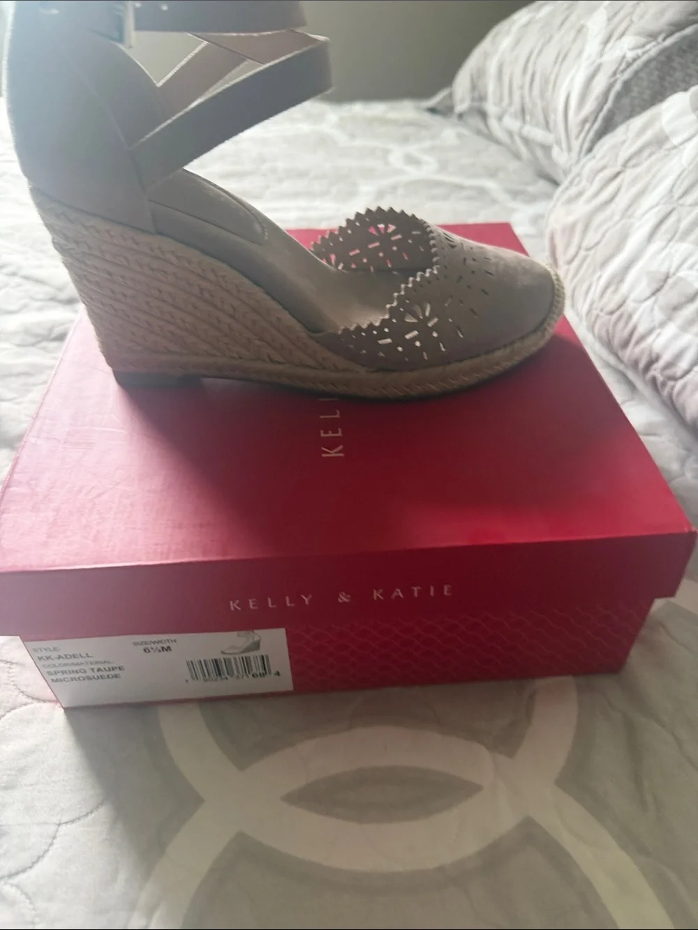 Kelly & Katie suede upper